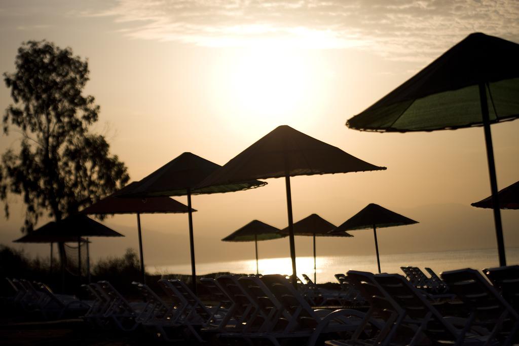 Presa Di Finica Hotel & Suites Finike Exterior photo